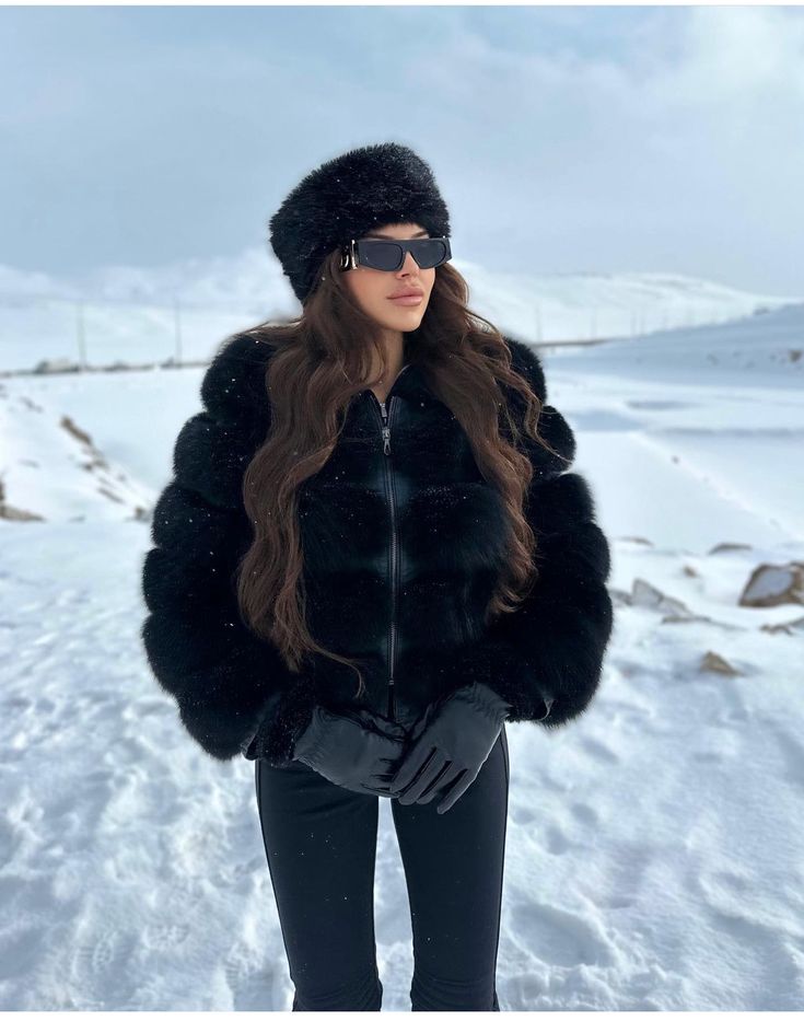 Short Faux Fur Jacket - Image 3